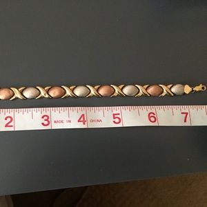 Gold X's & O's Bracelet